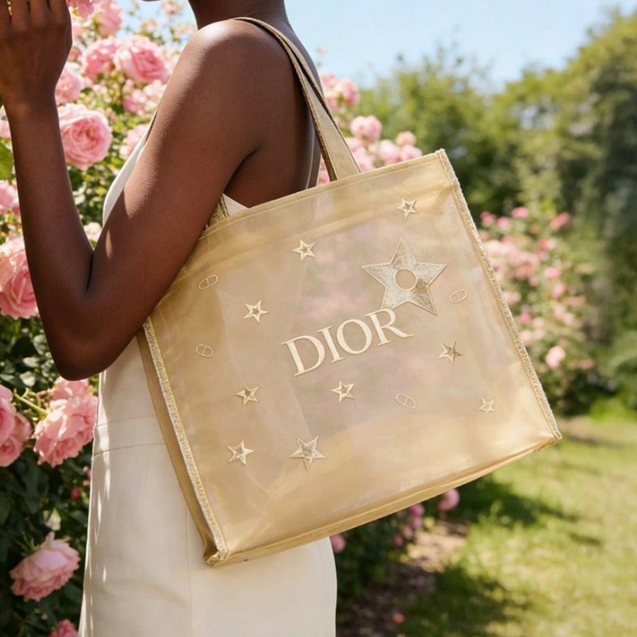 Christian Dior Dior’s bag Luxu - огляд і ціна Luxury Skincare Brand