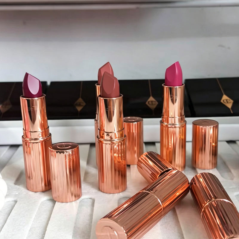Luxury CT Brand Makeup Set Ski - огляд і ціна Luxury Skincare Dupes